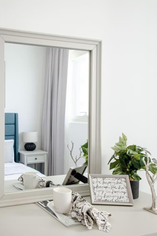 Frank Porter - Marina Blue - Marina Square, Apartment Abu Dhabi