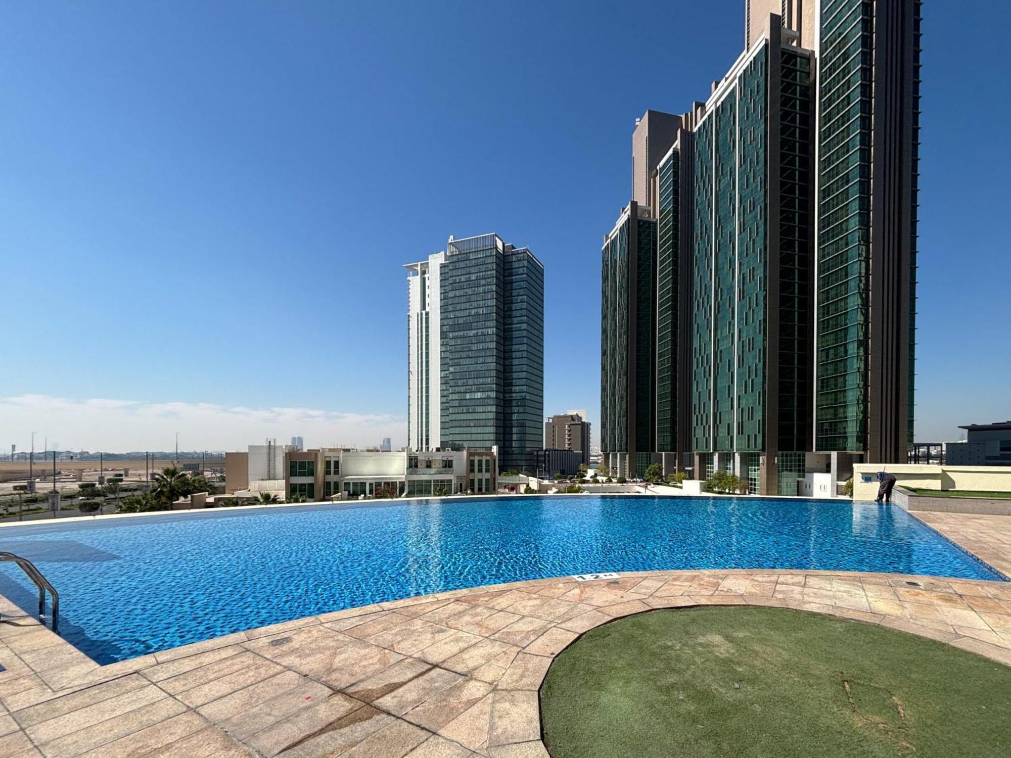 Frank Porter - Marina Blue - Marina Square, Apartment *